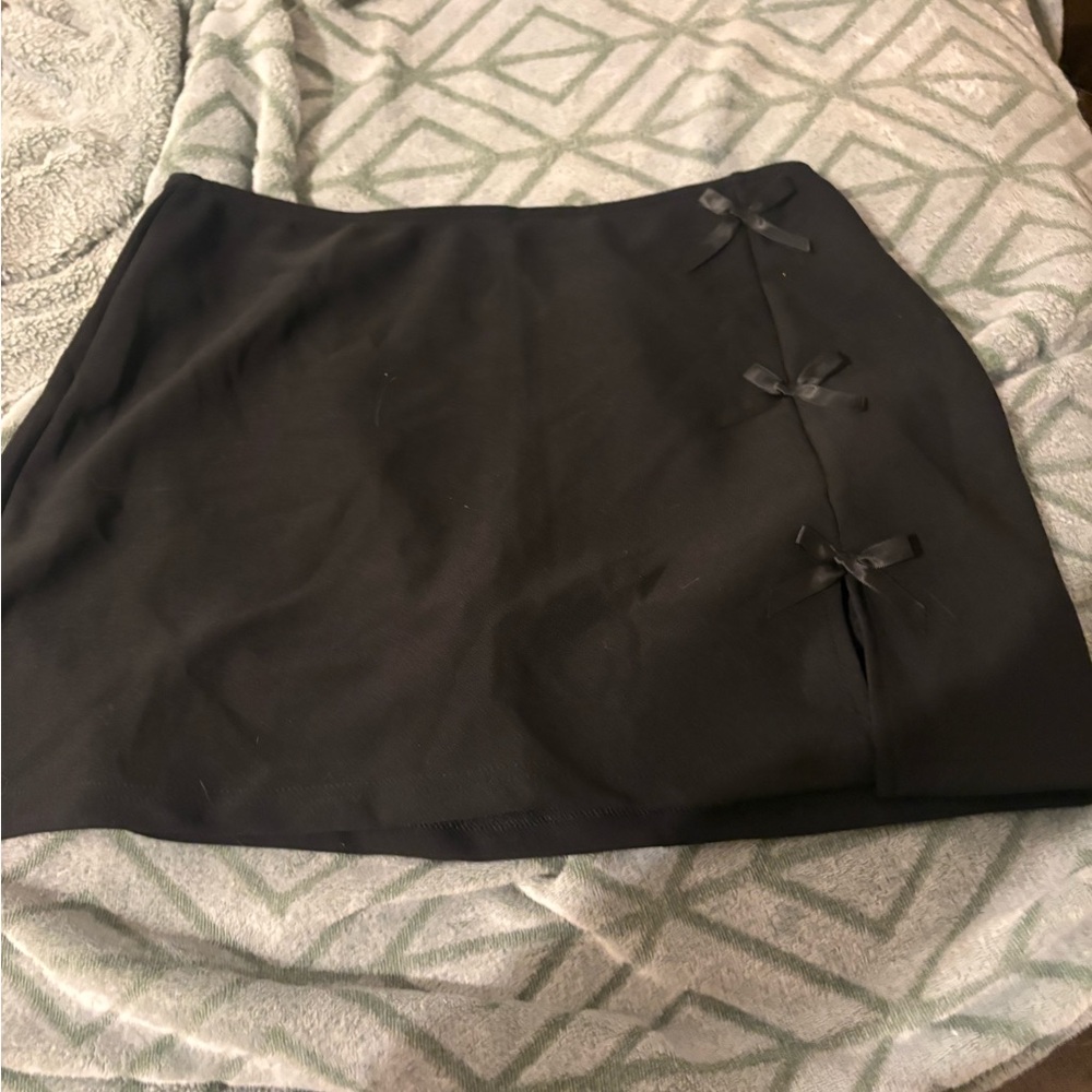 Elegant Black Skirt with Bow Accents